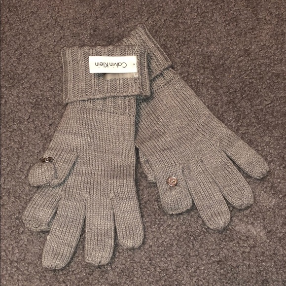 Calvin Klein grey gloves - Picture 1 of 2
